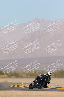 media/Dec-09-2023-SoCal Trackdays (Sat) [[76a8ac2686]]/Turn 4 Set 1 (1120am)/